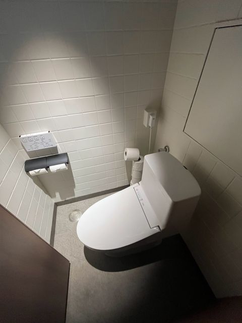 RE-023 (15).jpg
