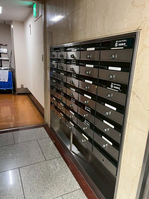 コスモ西本町ビル (1).jpg