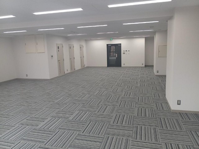 CROSS BLDG.室内２.jpg