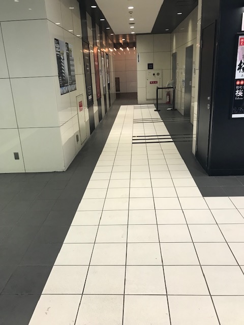 エントランス　プラザ梅田.jpg