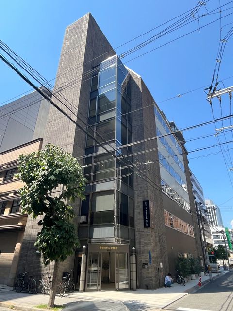 オフィッツ淀屋橋外観.jpg