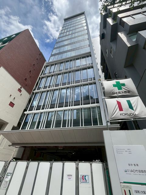 梅田イーストクロス外観.jpg