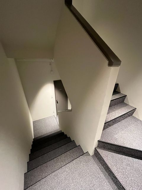 RE-023 (12).jpg