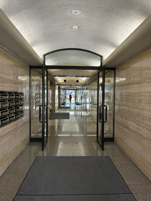 岡本興産ビル (16).jpg