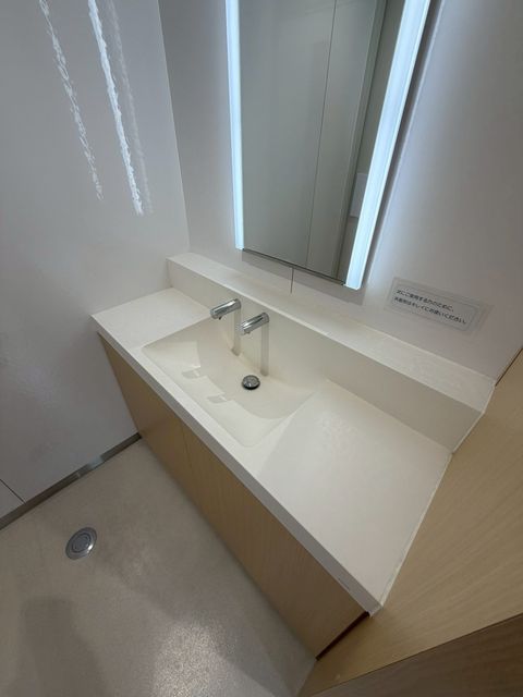淀屋橋サテライト (23).jpg