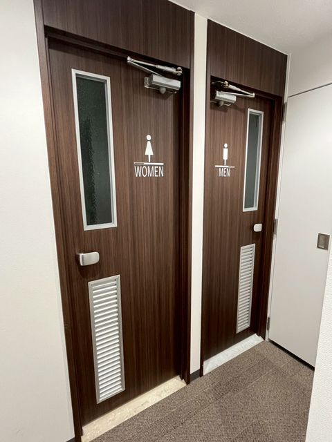 難波御堂筋ウエスト (4).jpg