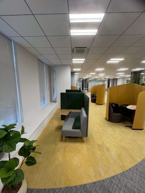 淀屋橋PREX (4).jpg