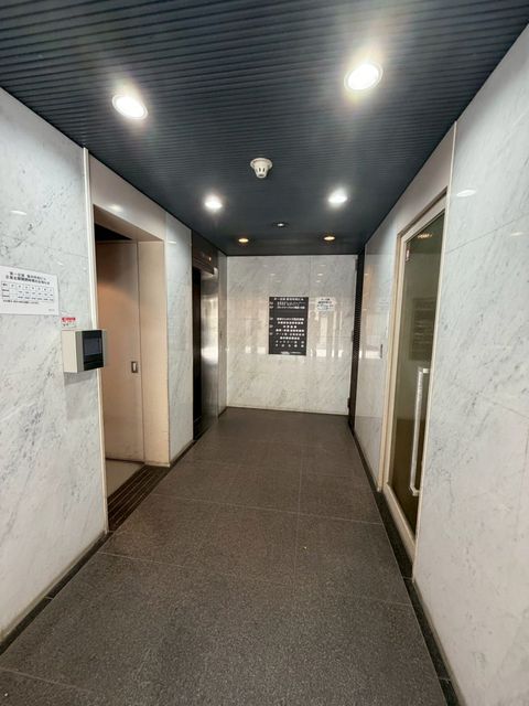 第一住建裁判所前 (2).jpg