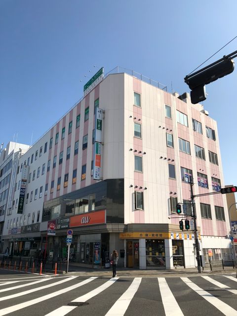 キューブ枚方駅前外観.jpg