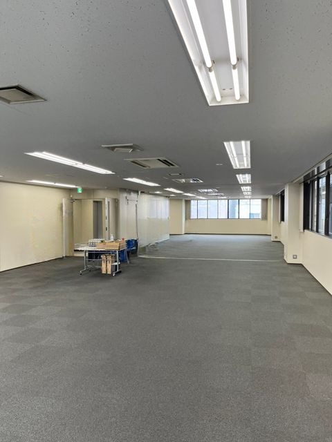 岡本興産ビル (12).jpg