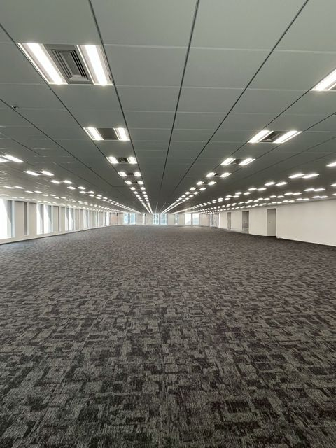 Osaka Metro本町 (6).jpg