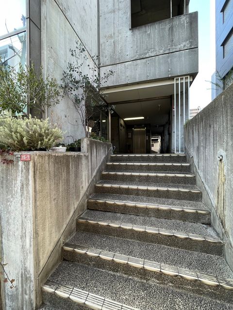 大阪板倉ビル (7).jpg