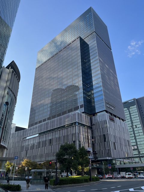 JPタワー大阪外観.jpg