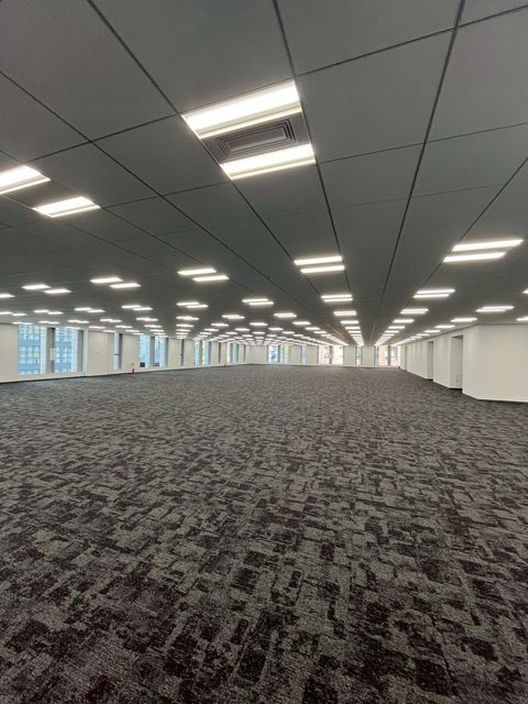 Osaka Metro本町 (9).jpg