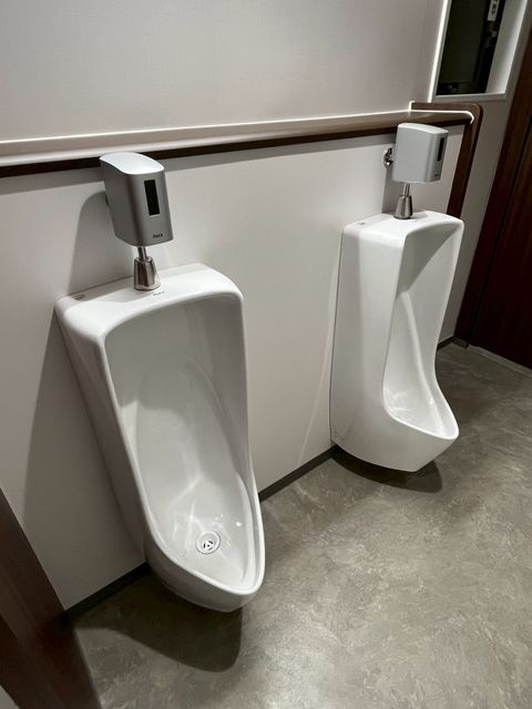 難波御堂筋ウエスト (2).jpg