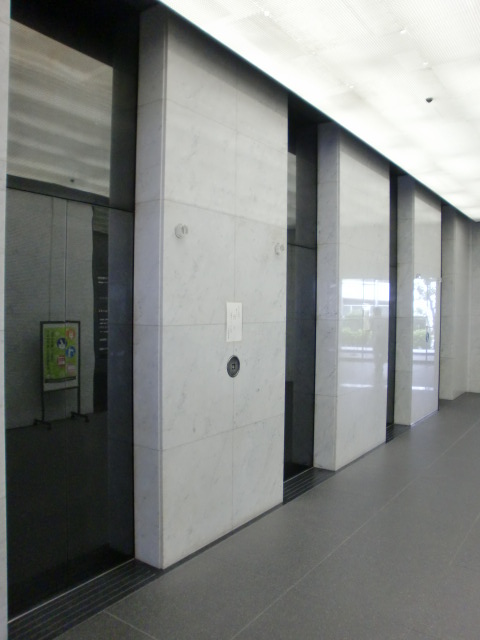 新大阪南口ビル (2).jpg