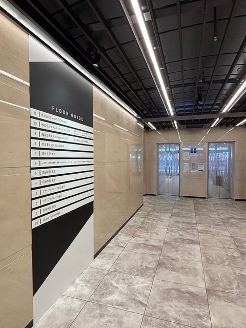 南海難波御堂筋ウエスト (5).jpg