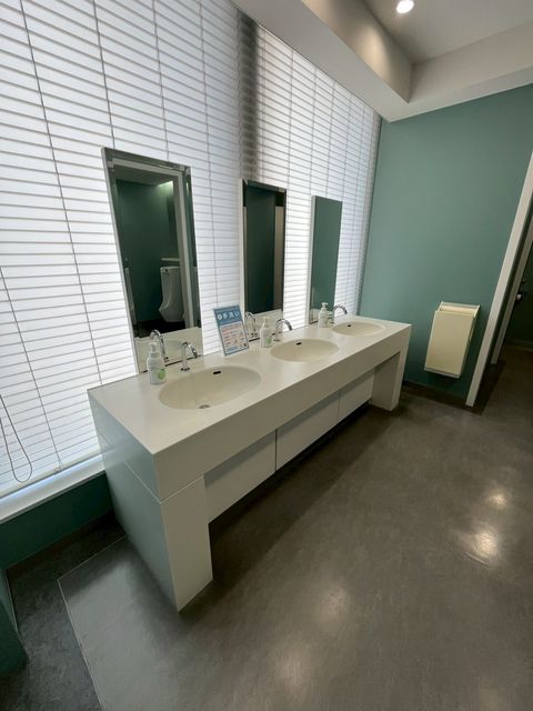 Osaka Metro本町 (12).jpg