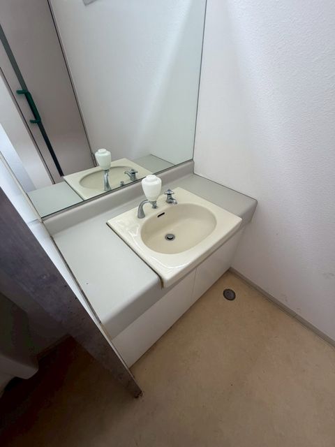 第一住建裁判所前 (12).jpg