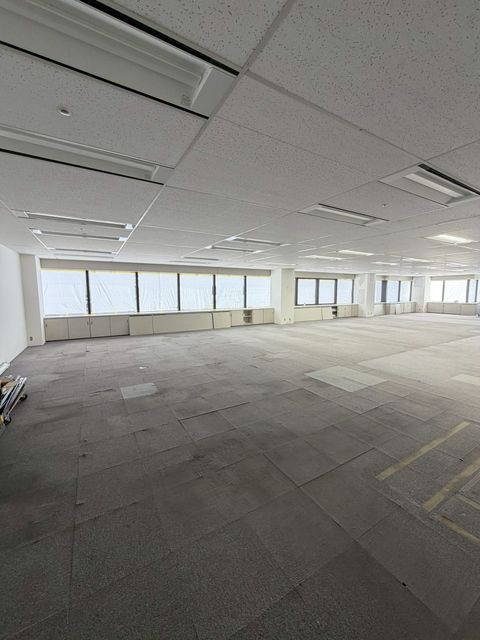 LINE_ALBUM_堺筋本町センター_260522_13.jpg