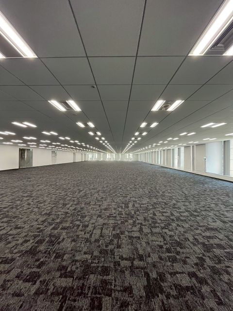 Osaka Metro本町 (8).jpg