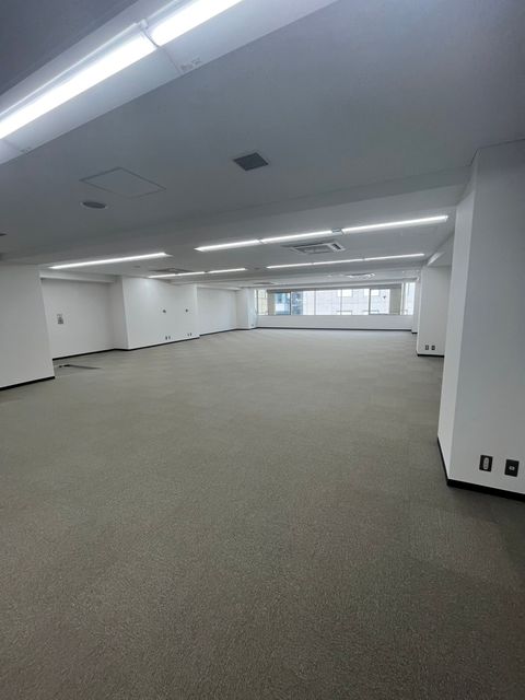 入商八木ビル (1).jpg