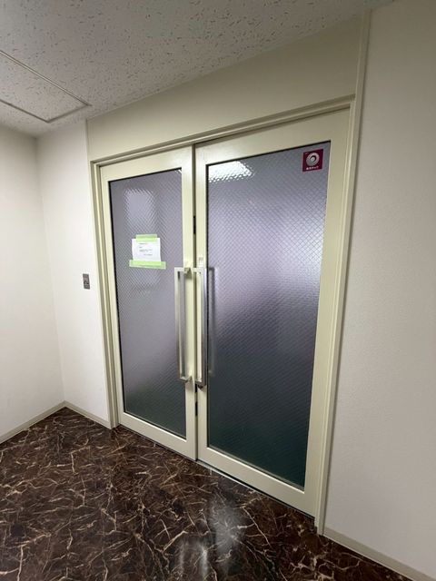 第一住建裁判所前 (8).jpg