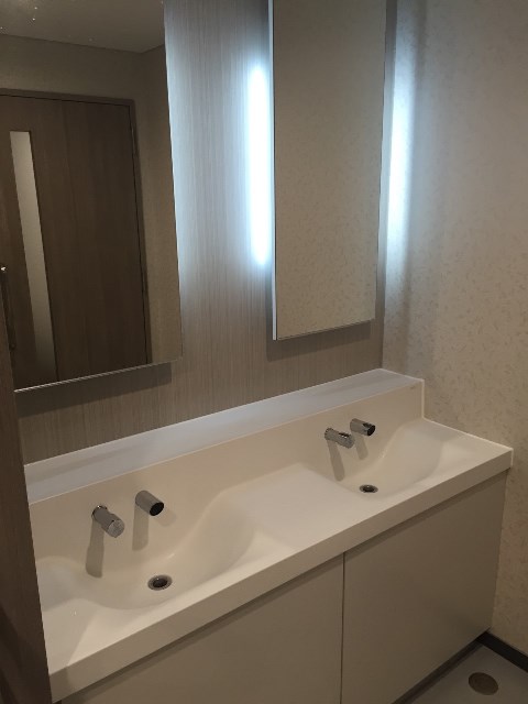 コルマー北浜 基準階共用部_6672.jpg