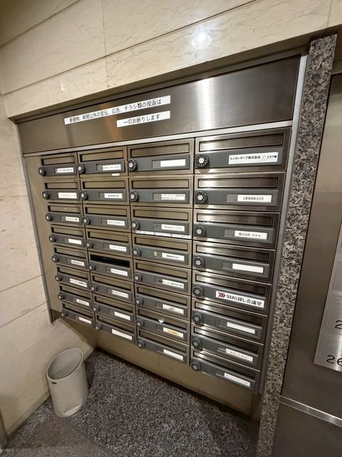 カーニープレイス本町 (5).jpg