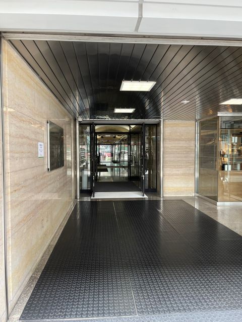 岡本興産ビル (19).jpg