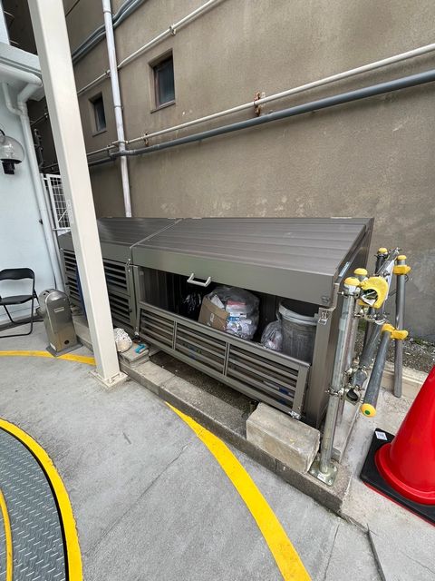 三羽鶴ビル (2).jpg