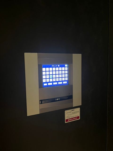 RE-020 (10).jpg