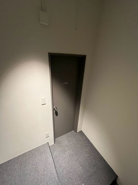 RE-023 (13).jpg