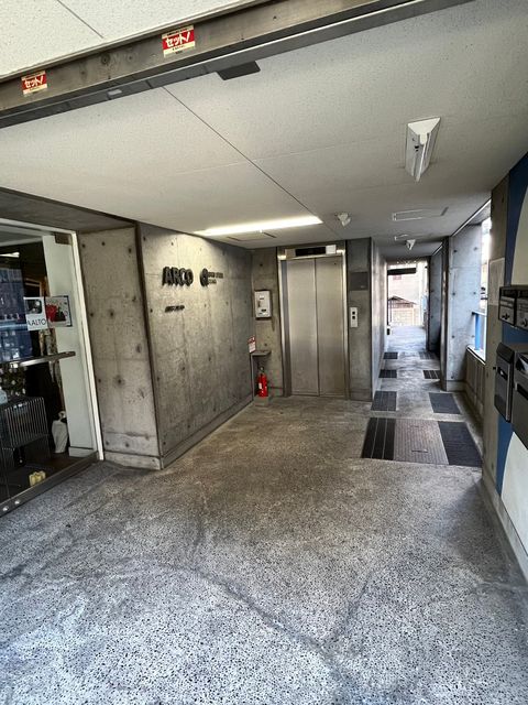 大阪板倉ビル (6).jpg