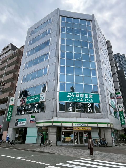 アドーラブル南堀江外観.jpg