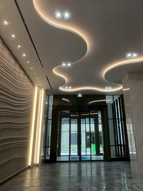 SYNASIA本町ビルエントランス.jpg