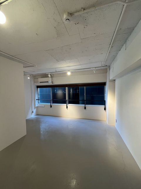 RE-017 (15).jpg