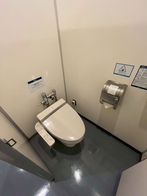 LINE_ALBUM_阪神産經桜橋_251027_1.jpg