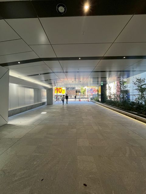 梅田イーストクロス (1).jpg