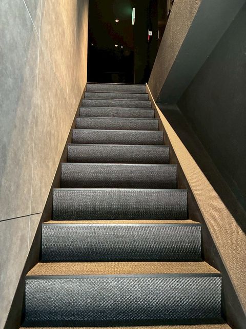 RE-019 (4).jpg