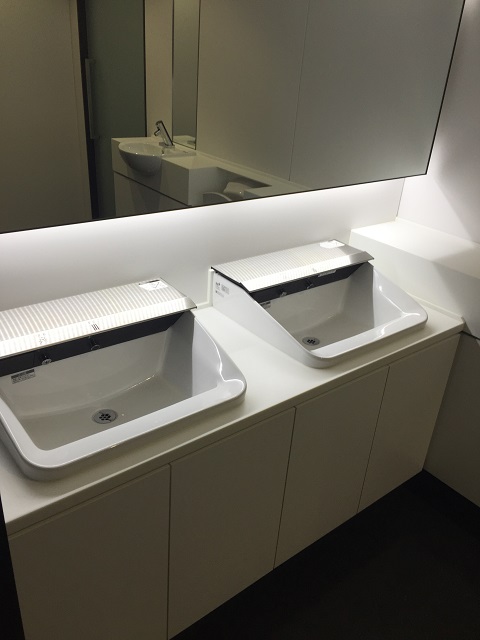 シュナイダーエレクトリック大阪ビル (11).JPG