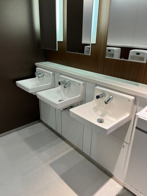 東洋紡ビル (6).jpg