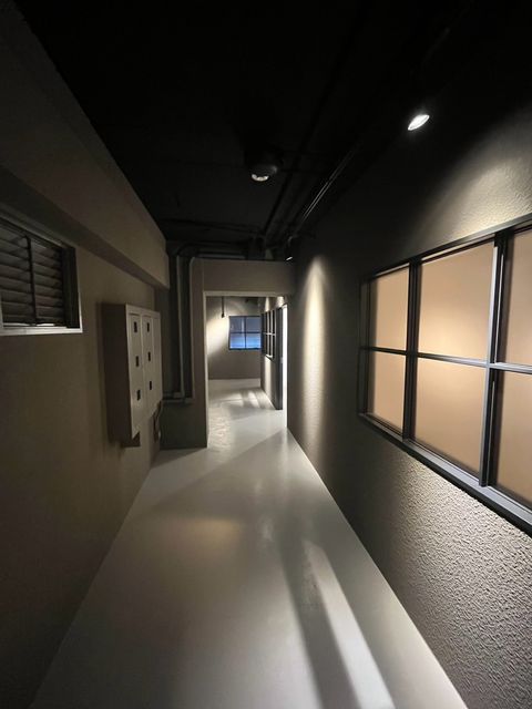 RE-017 (11).jpg