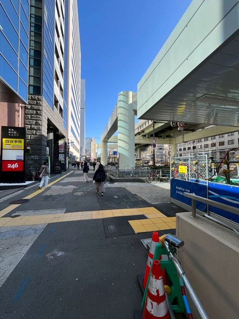 難波御堂筋ウエスト (18).jpg