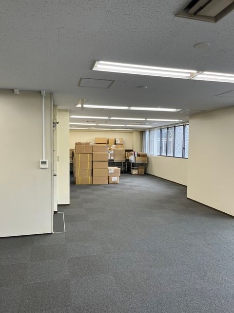 岡本興産ビル (10).jpg