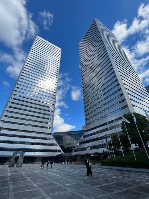 TWIN21 OBPパナソニックタワー外観.jpg