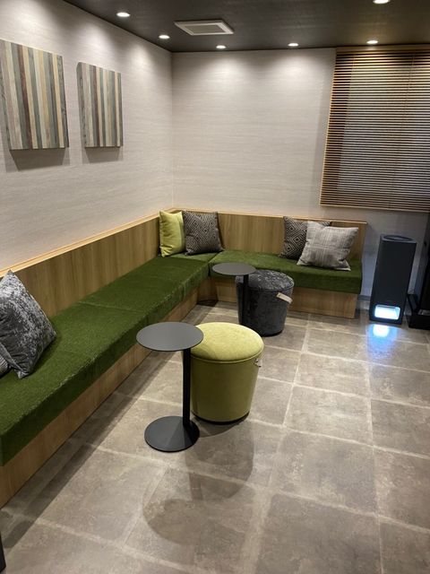 LINE_ALBUM_Biz Miix_220218_13.jpg