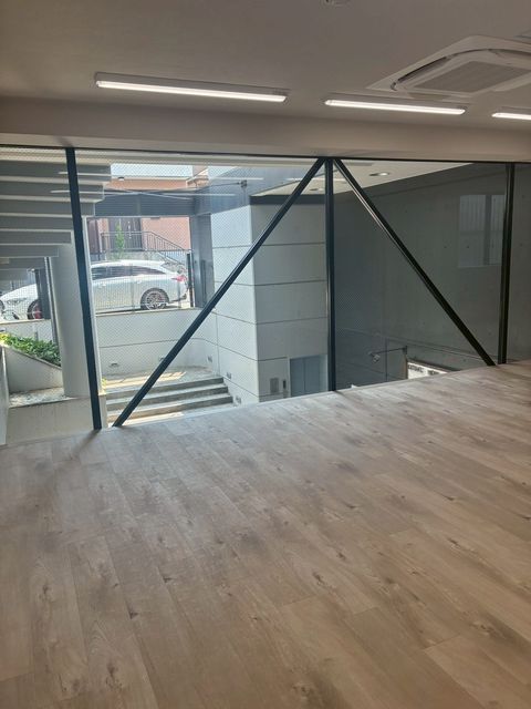 第8マイダ箕面船場ビル (7).jpg