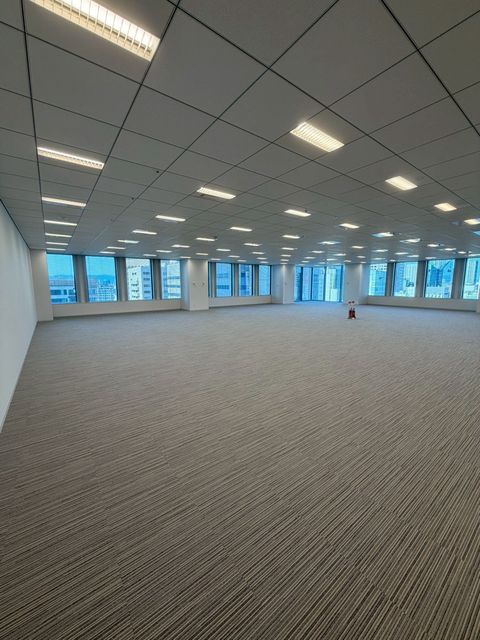 LINE_ALBUM_グランフロント大阪タワーC ナレッジオフィス_260710_22.jpg