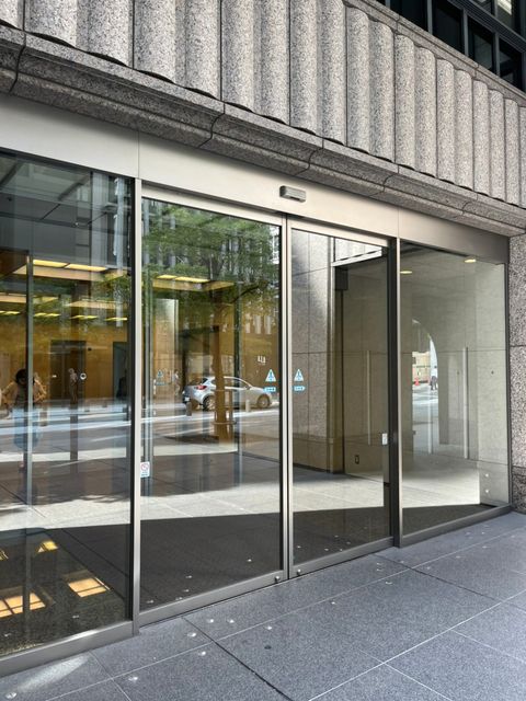 京阪神淀屋橋 (3).jpg